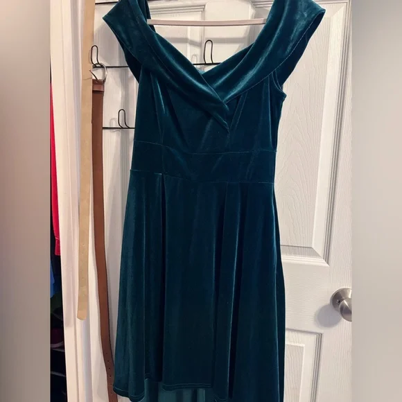 Jasambac Green Velvet Off Shoulder Dress Size L High Low - Picture 2 of 3
